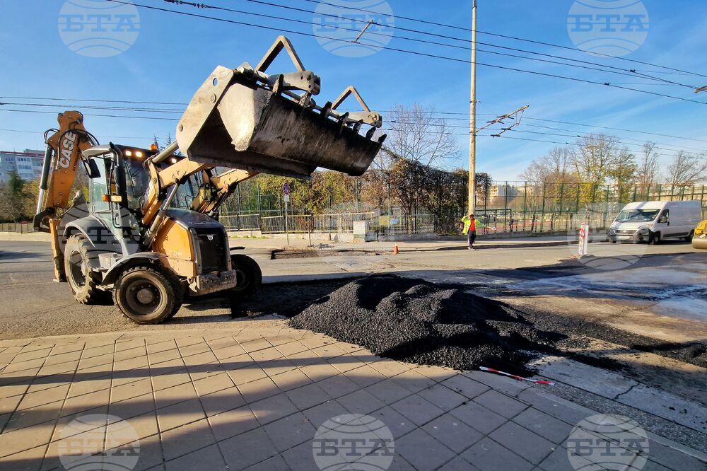 Бургас - улица - ремонт