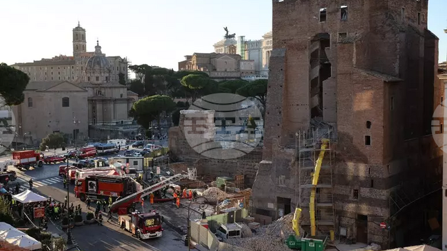 АНСА: Прокуратурата в Рим разследва четирима души за срутването на средновековна кула "Конти"