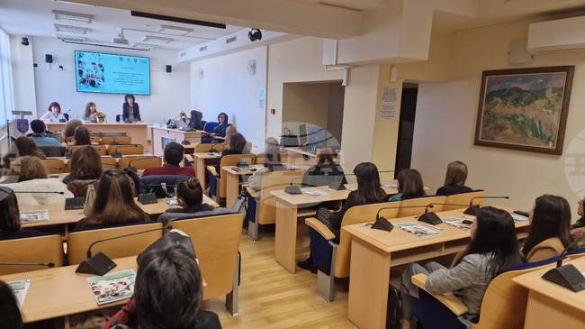 Грижите, необходими в най-ранна детска възраст, бяха обсъдени на кръгла маса във Велико Търново