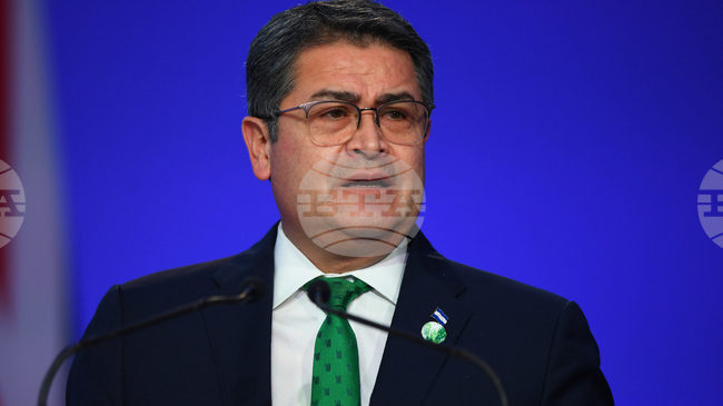 Хондурас поиска от Интерпол да арестува бившия президент, помилван от Тръмп