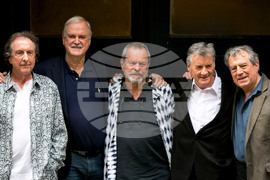 Theater-Spamalot Tour