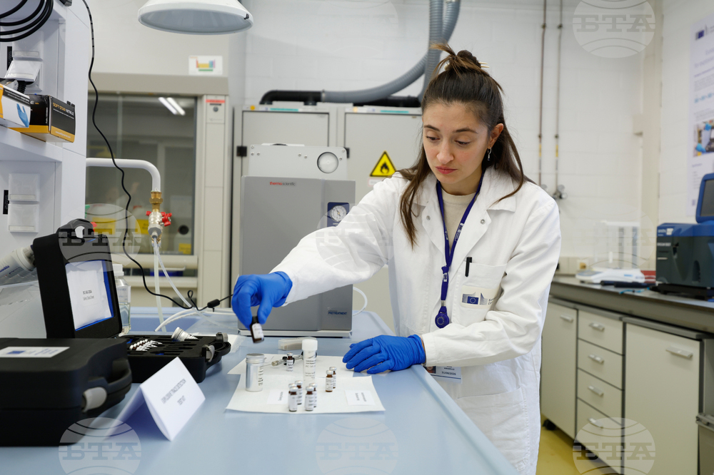 Администрацията на президента на САЩ Доналд Тръмп не може да намалява финансирането за научни изследвания, постанови съд