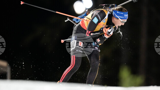 Носителката на Световната купа в биатлона Франциска Пройс ще пропусне останалите два старта в Йостерсунд поради заболяване