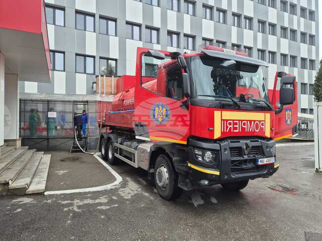 Електроцентралата в Брази в Румъния беше временно спряна заради кризата с водата в окръг Прахова