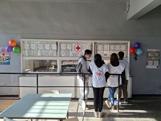 В две училища в Ловешко 155 деца ще получават топъл обяд до края на зимата