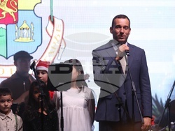 Коледна елха - светлини - запалване