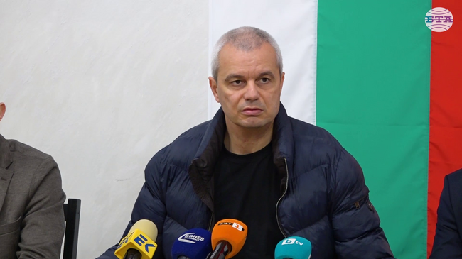 Протестите трябва да продължат, докато коалиция „Наглите“ не подаде оставка, каза лидерът на „Възраждане“ Костадин Костадинов