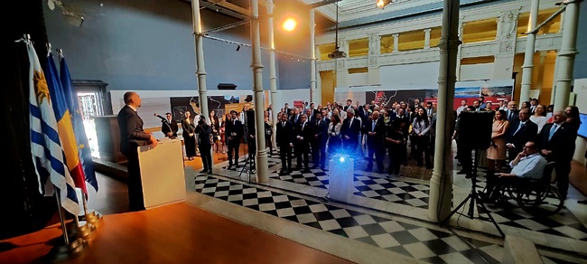 Аджерпрес: Фотоизложба на Аджерпрес – в центъра на честванията в Монтевидео по случай националния празник на Румъния