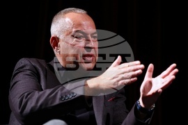 Захари Карабашлиев - „Последният ловец на делфини“