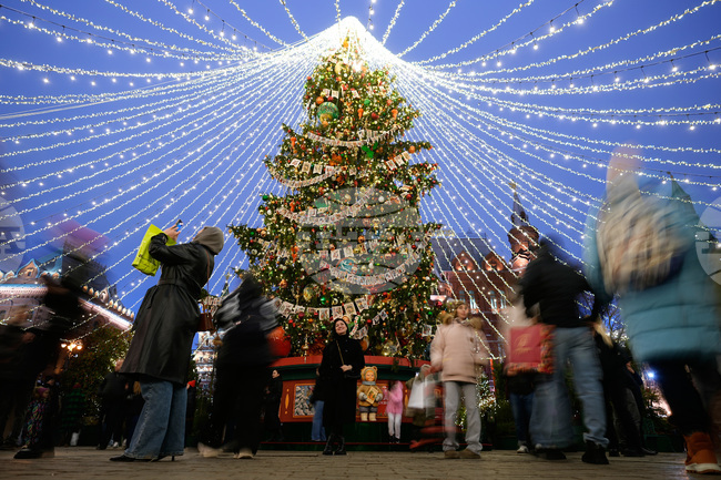 APTOPIX Russia Daily Life Holiday Lights