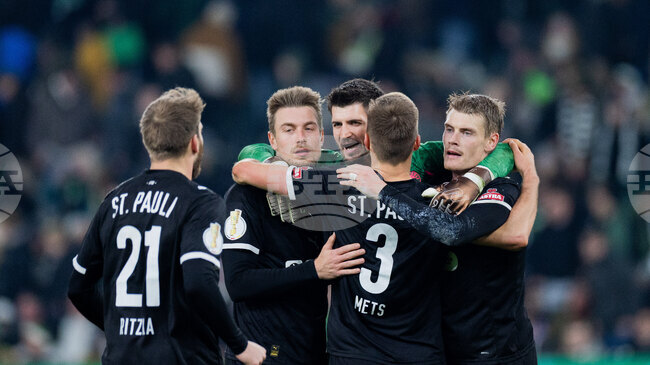 Санкт Паули елиминира Борусия Мьонхенгладбах в турнира за Купата на Германия, Херта също постигна успех