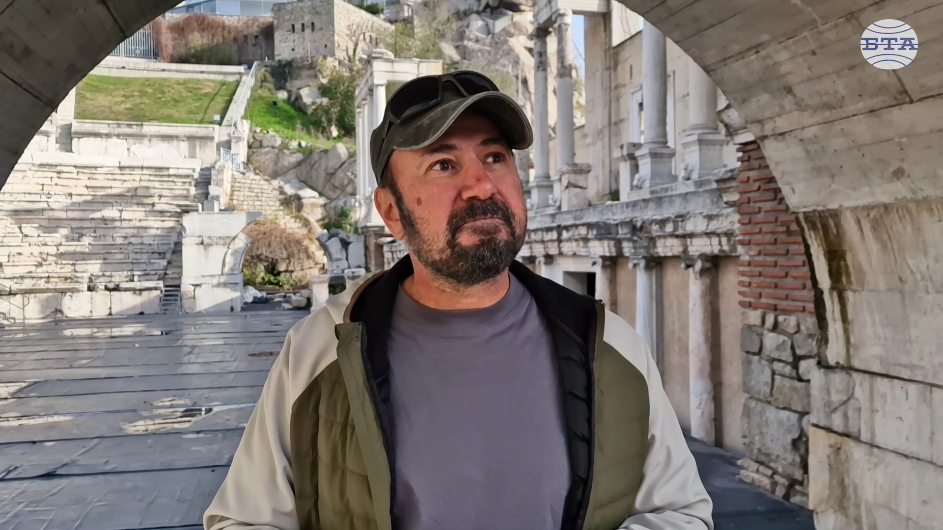 Стефан Вълдобрев и „Обичайните заподозрени" записаха на емблематични места в Пловдив песен от проекта „Акустиката на България”