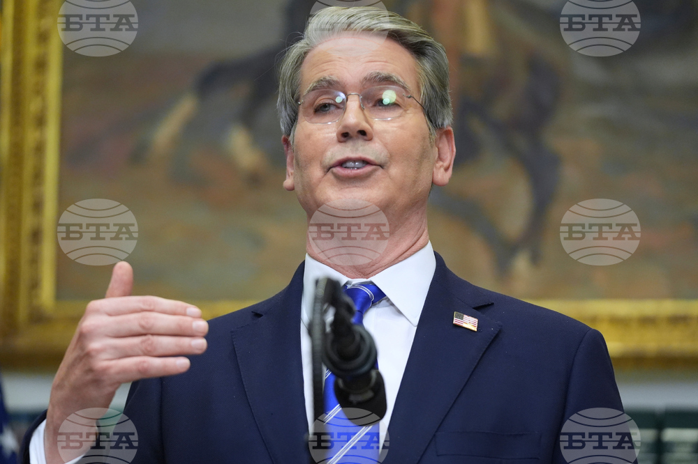 Финансовият министър Скот Бесънт съобщи, че е обсъдил санкциите на САЩ срещу руски петролни гиганти с украинския премиер Свириденко