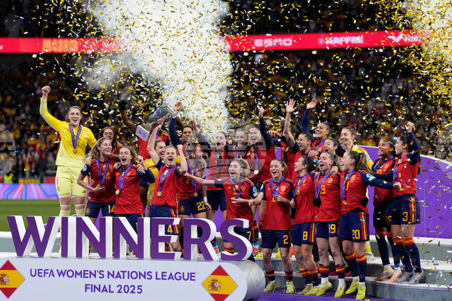 Испания победи Германия и спечели Лигата на нациите за жени