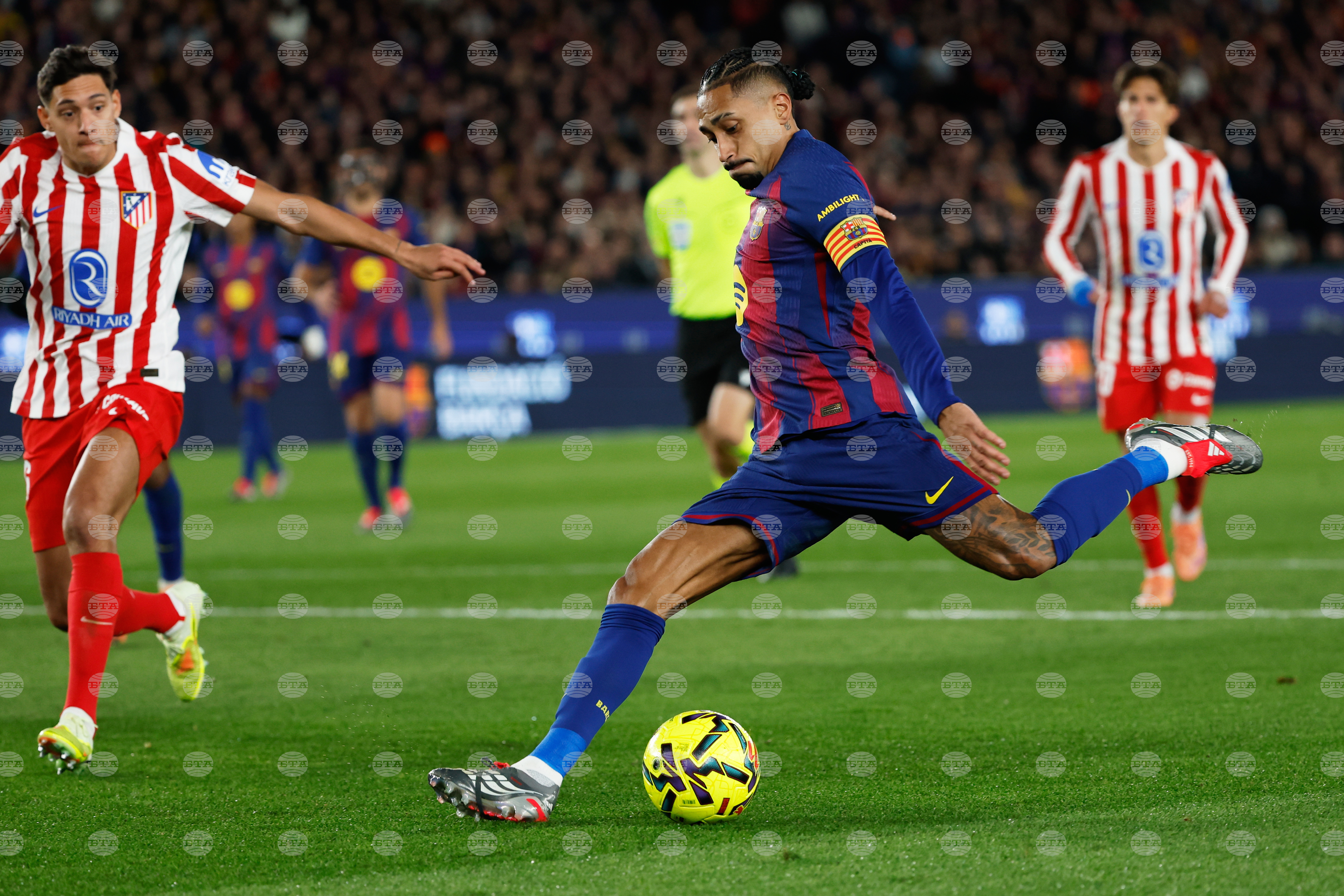 "Рафиня е невероятен играч, нямам обяснение защо не спечели „Златната топка“, заяви Диего Симеоне след поражението от Барселона