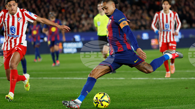 "Рафиня е невероятен играч, нямам обяснение защо не спечели „Златната топка“, заяви Диего Симеоне след поражението от Барселона