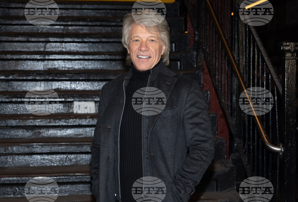 CHANEL 2025/26 Métiers d'art Fashion Show