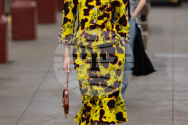 CHANEL 2025/26 Métiers d'art Fashion Show