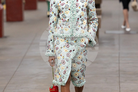 CHANEL 2025/26 Métiers d'art Fashion Show