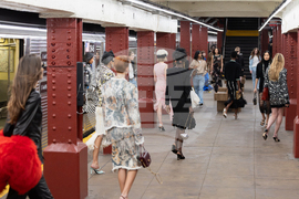 CHANEL 2025/26 Métiers d'art Fashion Show