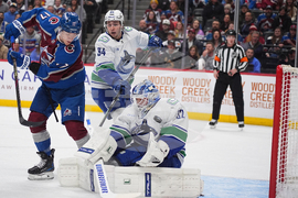 Canucks Avalanche Hockey