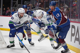 Canucks Avalanche Hockey