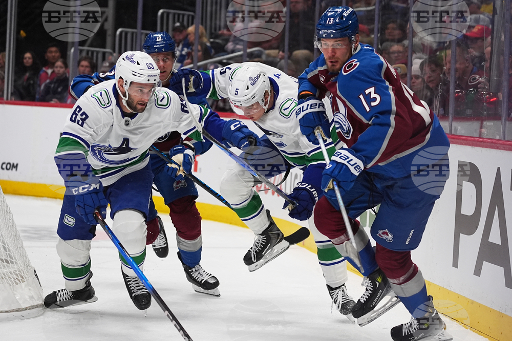 Canucks Avalanche Hockey