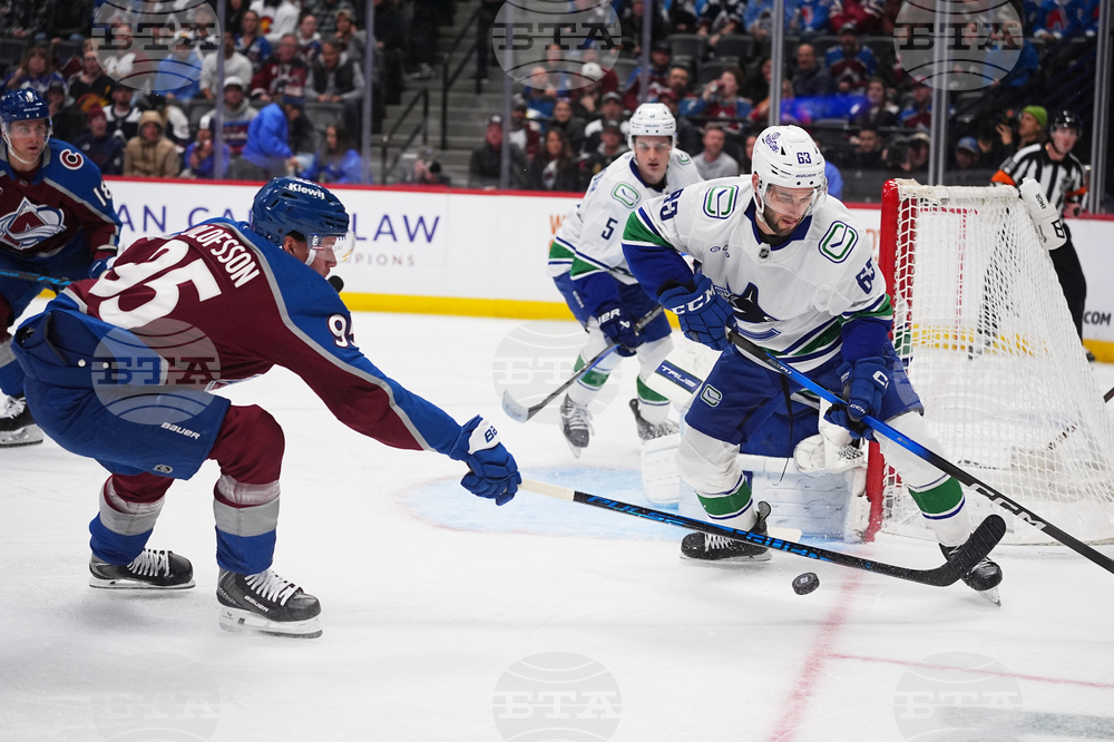 Canucks Avalanche Hockey