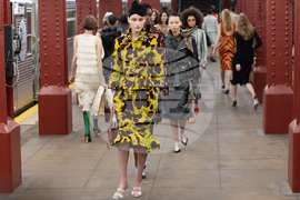 CHANEL 2025/26 Métiers d'art Fashion Show