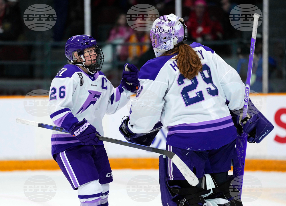 PWHL Frost Charge Hockey