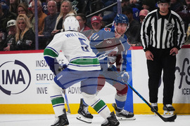 Canucks Avalanche Hockey