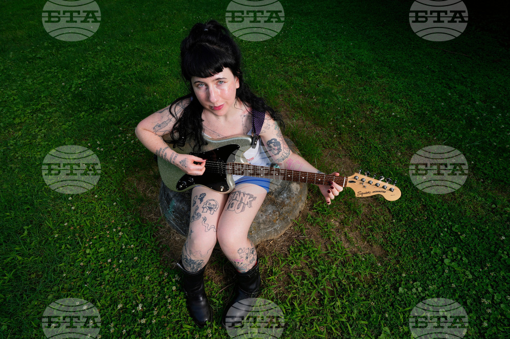 YE-Music-Songs of the Year-2025