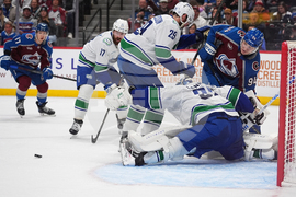 Canucks Avalanche Hockey