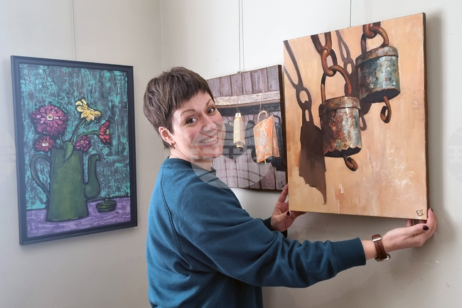 Изложбата "Сбъдване" представя творби на плевенчанки от ателието по живопис на Владимира Йорданова