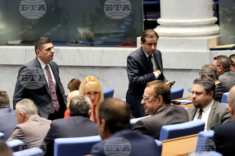 Единодушно парламентът даде съгласие да бъдат оттеглени проектобюджетите на държавата, НЗОК и ДОО за 2026 г.