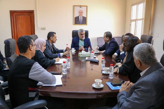 САБА: Правителството на Йемен и Световната продоволствена програма обсъдиха съвместното си сътрудничество 