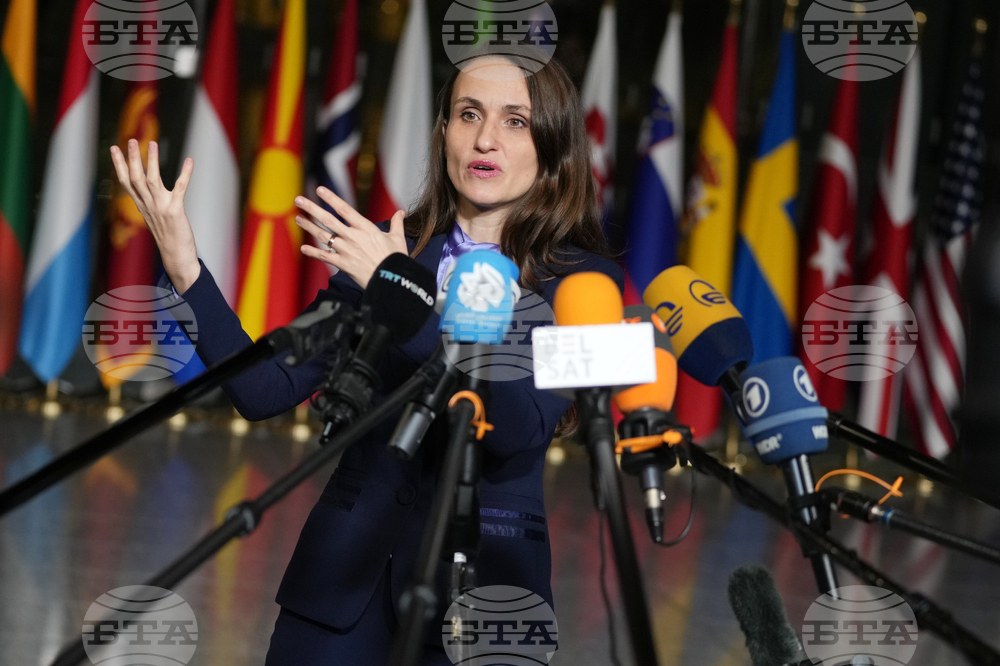 Румъния се отзова на призива на САЩ след атентатите от 11 септември, напомни румънският външен министър в отговор на речта на Тръмп в Давос