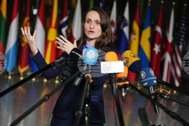 Румъния се отзова на призива на САЩ след атентатите от 11 септември, напомни румънският външен министър в отговор на речта на Тръмп в Давос