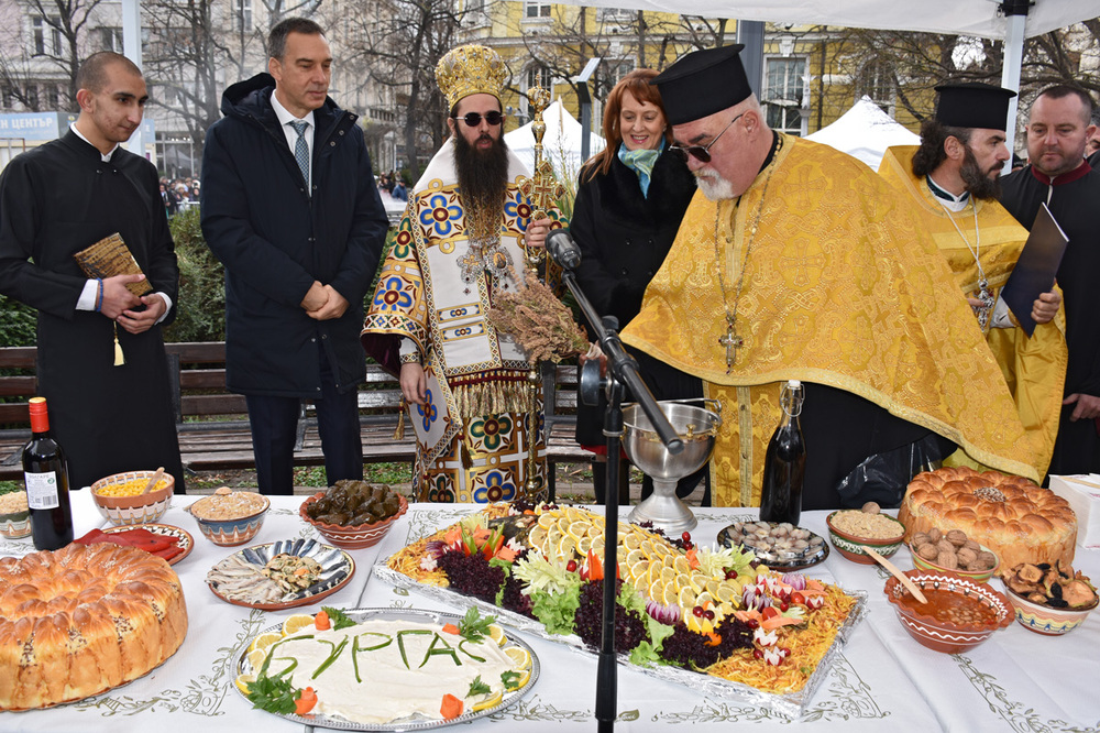 РИМ – Бургас с вход свободен по случай Никулден