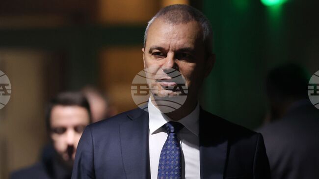 От „Възраждане“ заявиха, че ще поискат от президента да свика консултативен съвет по национална сигурност за бюджета и еврозоната