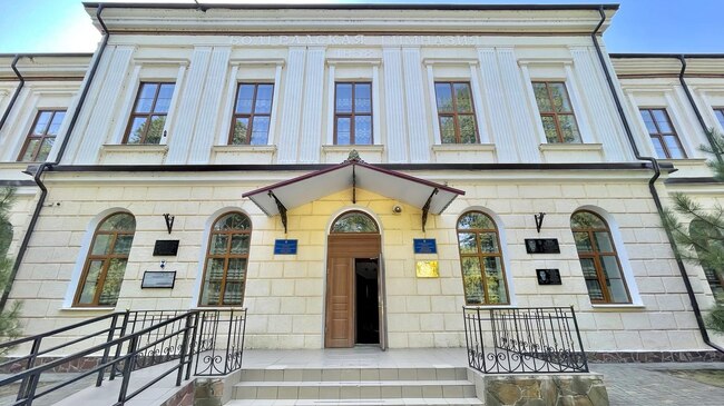 Болградската гимназия „Георги Раковски“ в Украйна кандидатства за участие в инициативата „Светилник“ за училищни химни