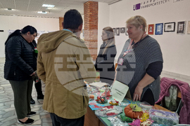 Шумен - Благотворителна изложба - Международен ден на хората с увреждания