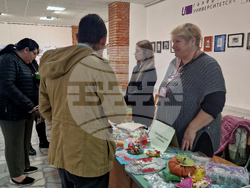 Шумен - Благотворителна изложба - Международен ден на хората с увреждания