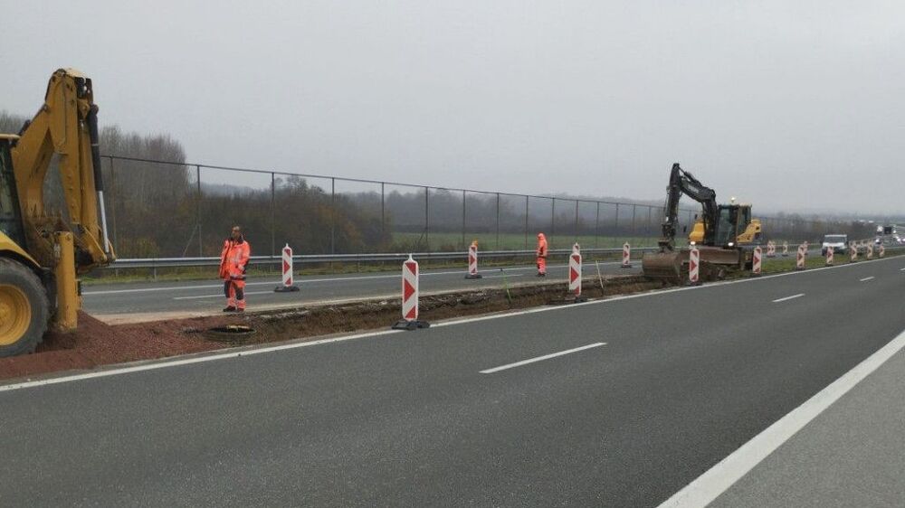 В две отсечки на магистрала „Тракия“ в област Ямбол временно движението ще бъде само в активната лента, съобщиха от АПИ