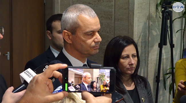 От „Възраждане“ заявиха, че ще поискат от президента да свика консултативен съвет по национална сигурност за бюджета и еврозоната