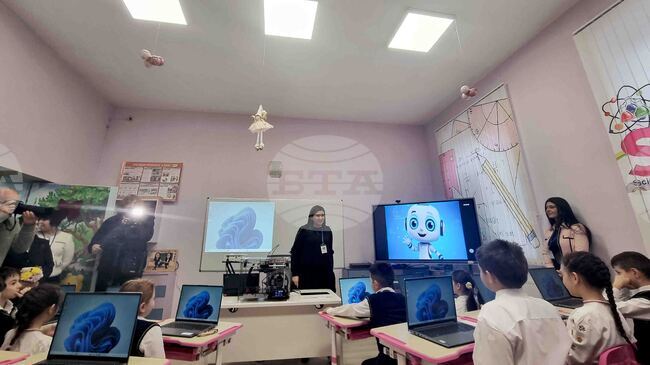 Правителството одобри 860 682 лева допълнително за издръжка на ученици в защитени специалности