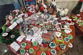 Разград - деца със специални образователни потребности - коледна изложба-базар