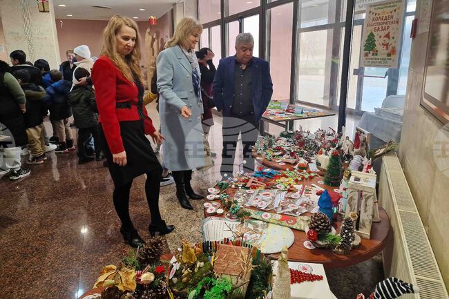 Разград - деца със специални образователни потребности - коледна изложба-базар