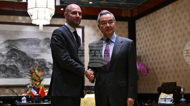 Франция е обезпокоена от китайските военни учения около Тайван, заяви външното министерство в Париж