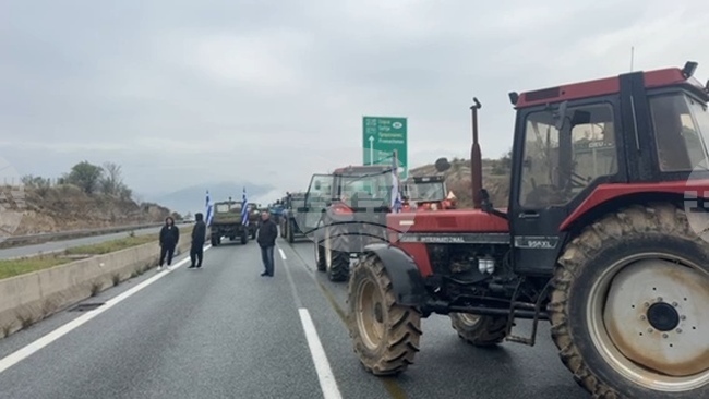Greek Prime Minister to Protesting Farmers: Extreme Actions Don’t Help, We Are Open to Dialogue